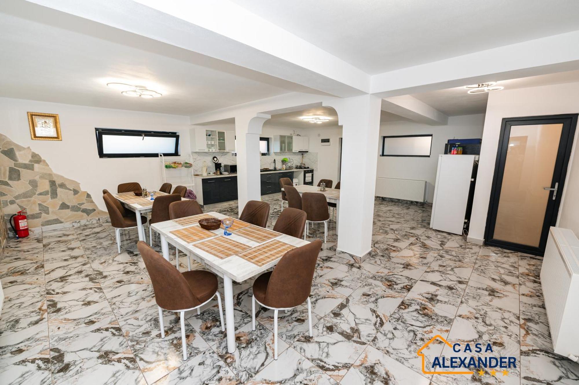 Готель Casa Alexander Келіменешті Екстер'єр фото